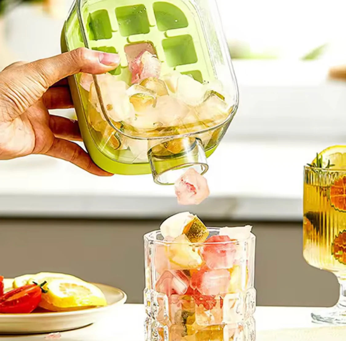 2-in-1 ice cube bottle 500ml product view 3